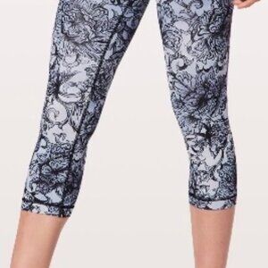 Like New - Lululemon Wunder Under Hi-Rise Crop Leggings